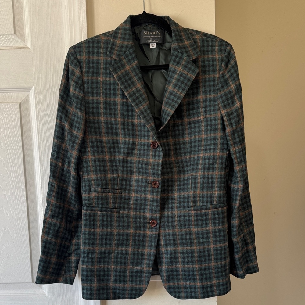 SHARI’S blazer